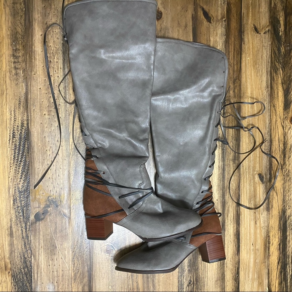 NEW Shoespie Knee High Lace-Up Block Heel Boots